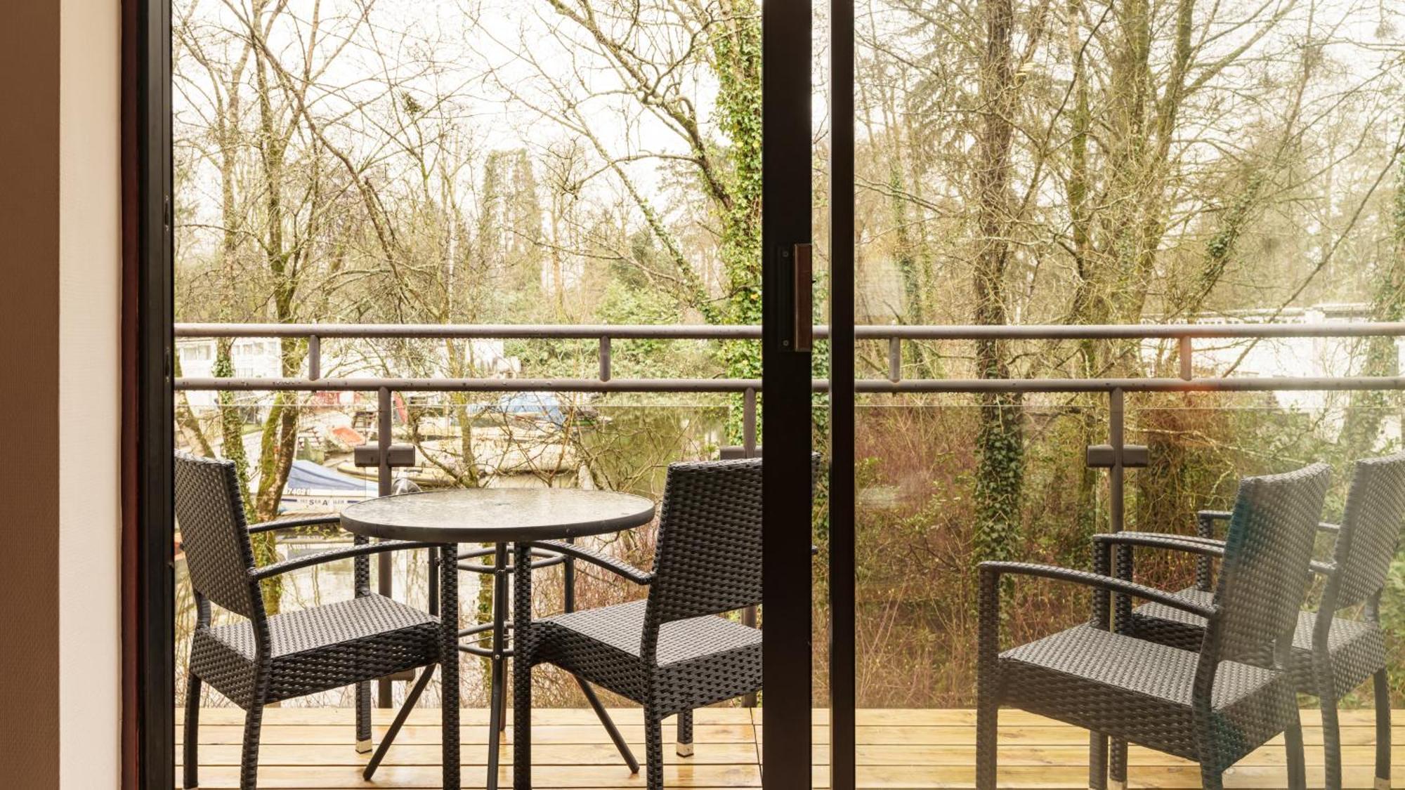 2 Bedroom Lake District Cottage At Windermere Marina Village 鲍内斯温德米尔 外观 照片